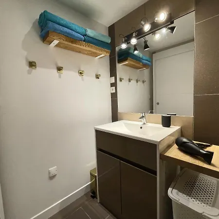 Unique! Jacuzzi Prive 35°C + Cinema Villa Entiere Meyzieu Extérieur photo