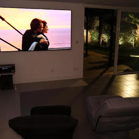 Unique! Jacuzzi Prive 35°C + Cinema Villa Entiere Meyzieu Extérieur photo