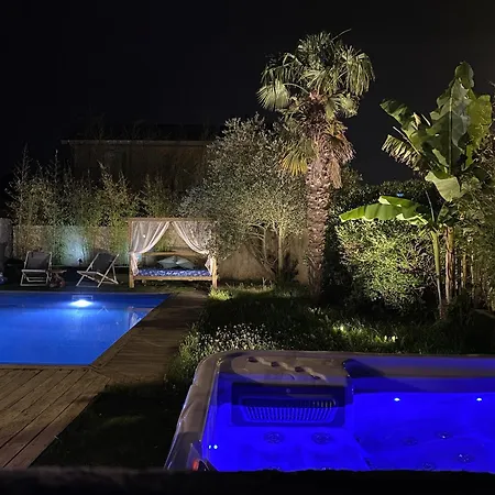 Unique! Jacuzzi Prive 35°C + Cinema Villa Entiere Meyzieu Exterior photo