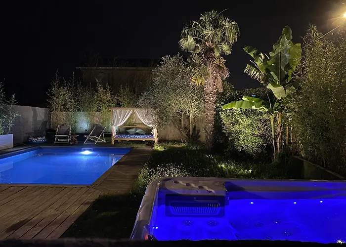 Unique! Jacuzzi Prive 35°C + Cinema Villa Entiere