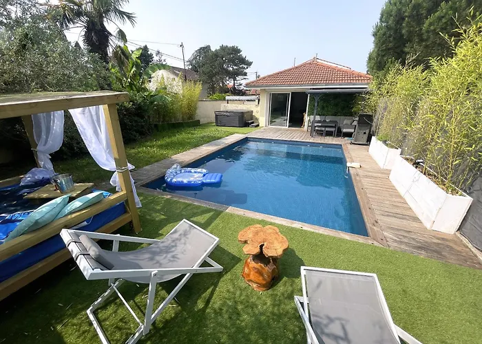 Unique! Jacuzzi Prive 35°C + Cinema Villa Entiere