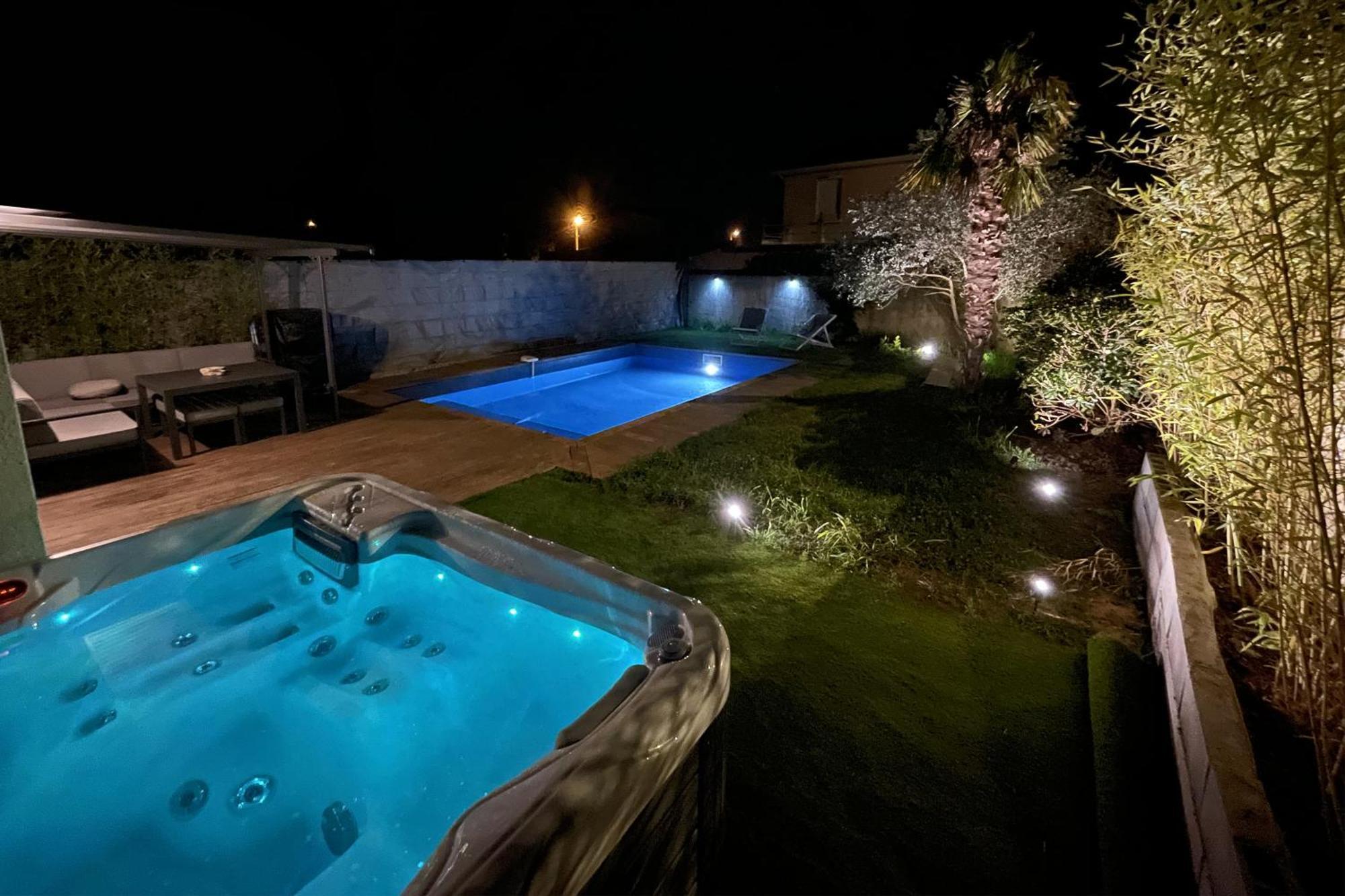Unique! Jacuzzi Prive 35°c + Cinema Entiere Villa *